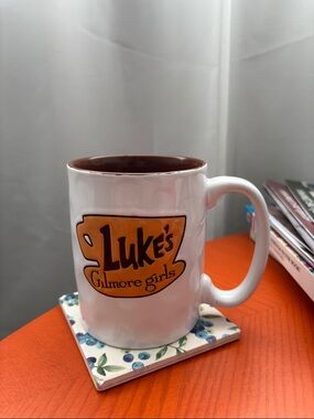 Luke's Gilmore Girls White Ceramic Coffee Mug - Yellow Logo